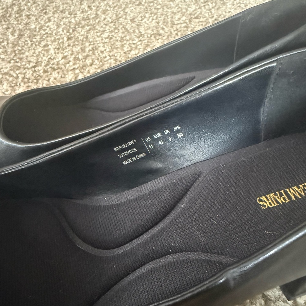 Dream Pairs Black Flats - Picture 6 of 8